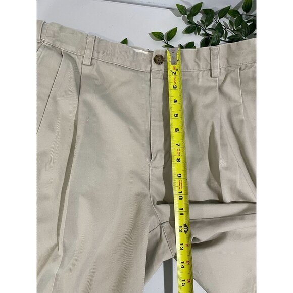LL Bean Shorts Mens 37 Beige Chino Comfort Waist Pleated Front Zip Fly Outdoor - Picture 11 of 12